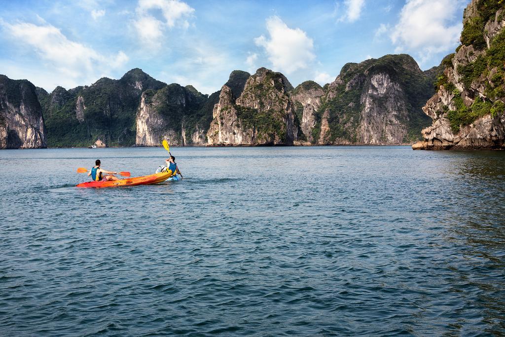 Emeraude Classic Cruises Ha Long Exterior foto