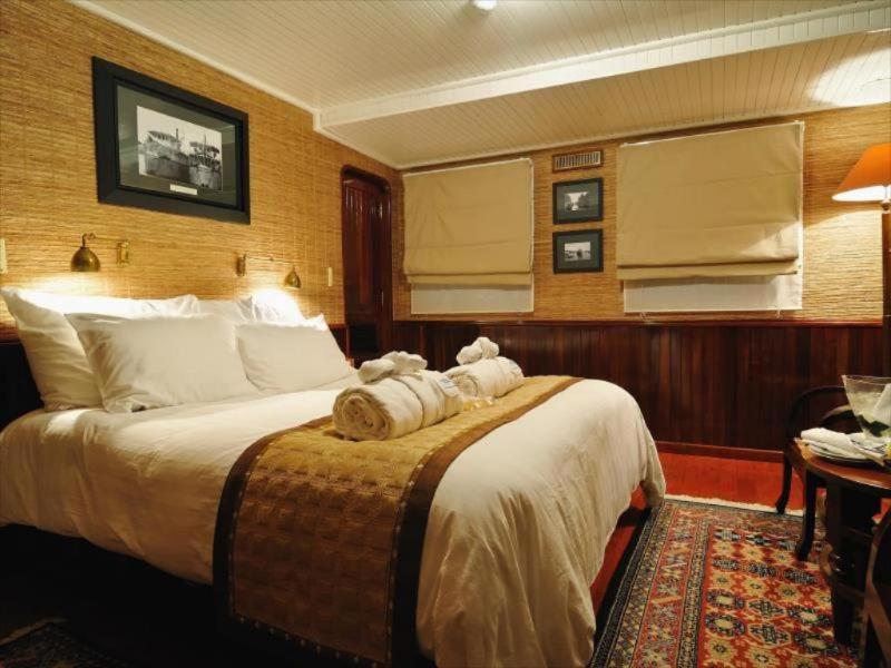 Emeraude Classic Cruises Ha Long Quarto foto