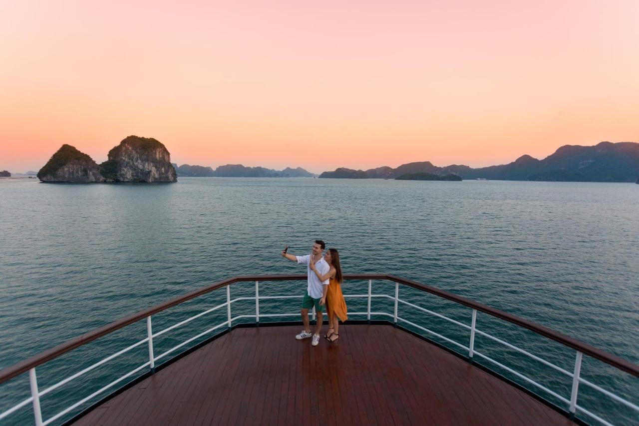 Emeraude Classic Cruises Ha Long Exterior foto
